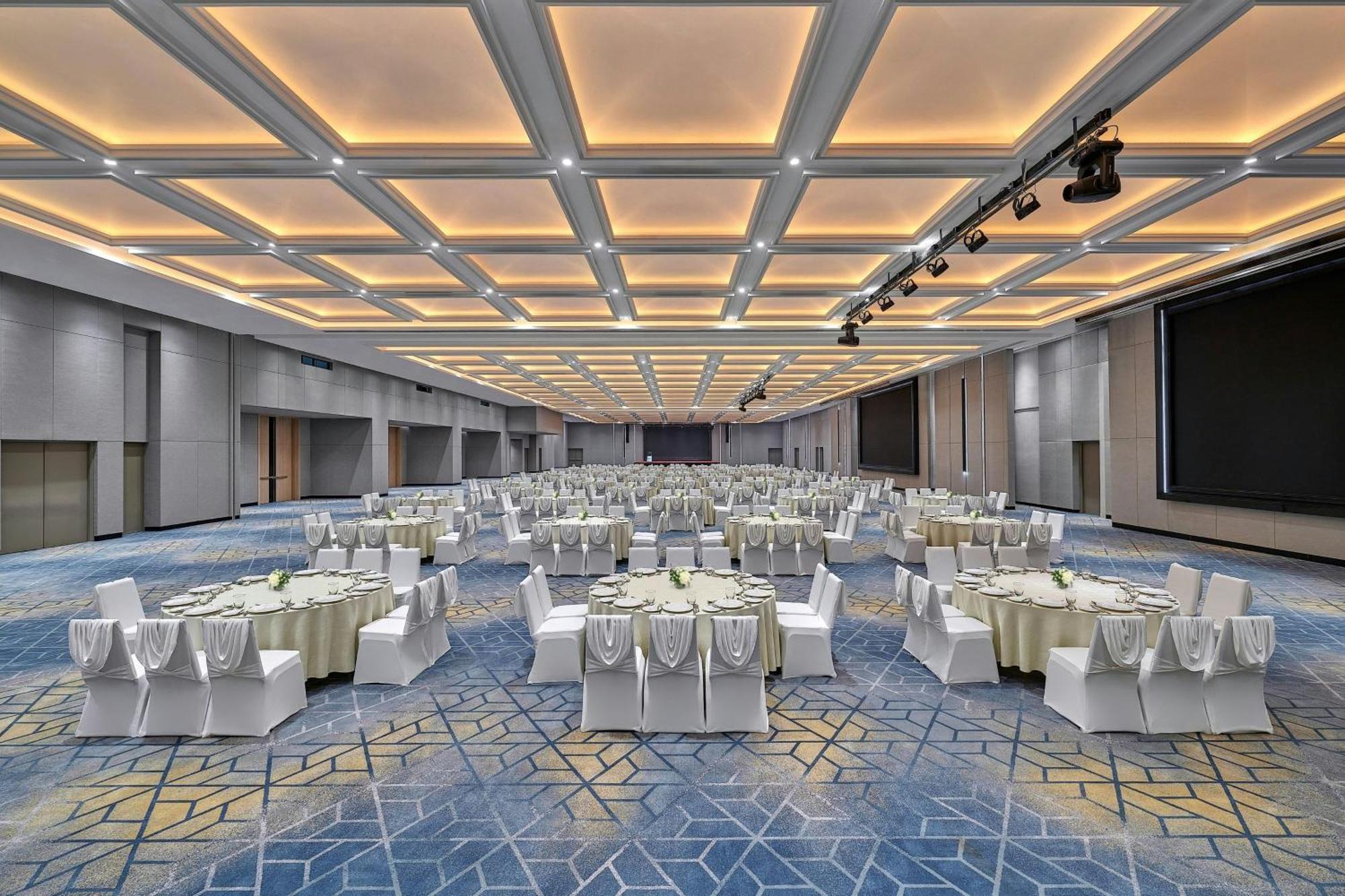 Hotel Courtyard By Marriott Kuala Lumpur South Exterior foto